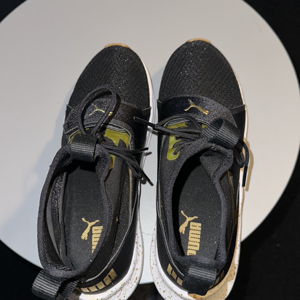 PUMA Women's Phenom Gold Wn Sneaker Black - Picture 8 of 9